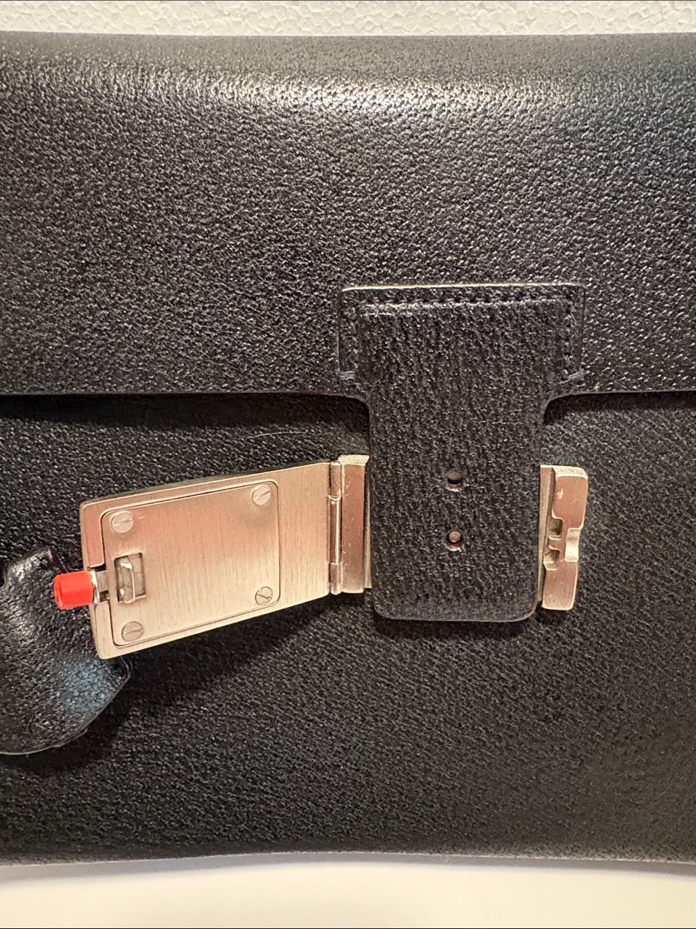 BALLY Vintage black leather clutch with dust cover - Picture 3 of 7